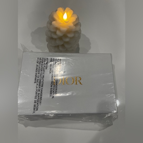 Dior - Backstage Makeup Bag and Set of Brushes - Picture 4 of 6